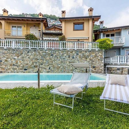 La Dolce Vita - Vista Lago E Piscina Parzanica Kültér fotó