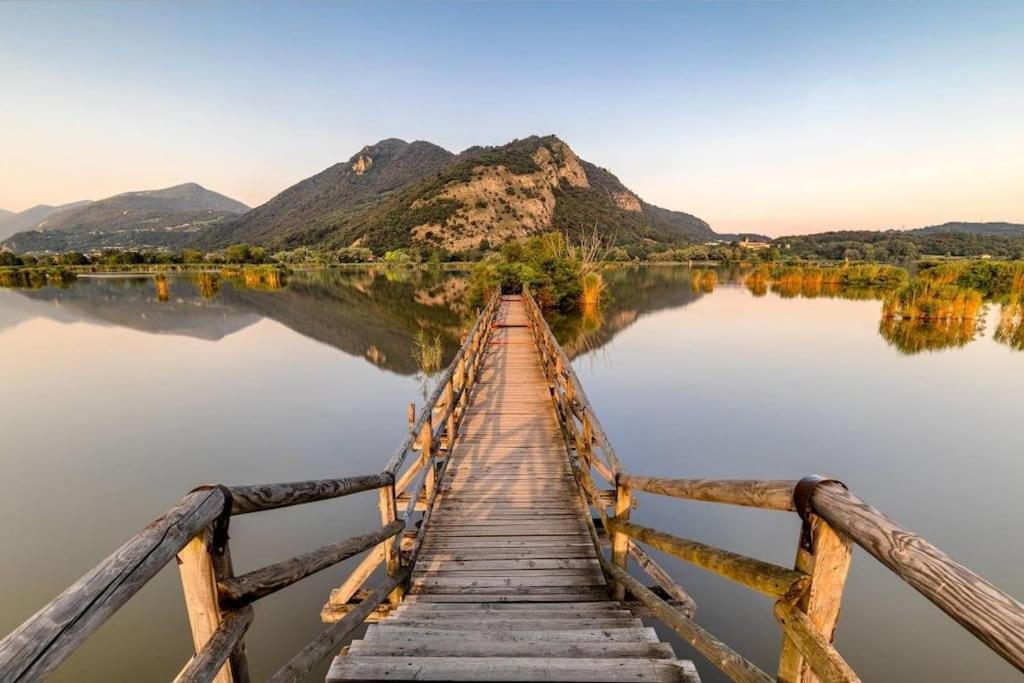 La Dolce Vita - Vista Lago E Piscina Parzanica Kültér fotó